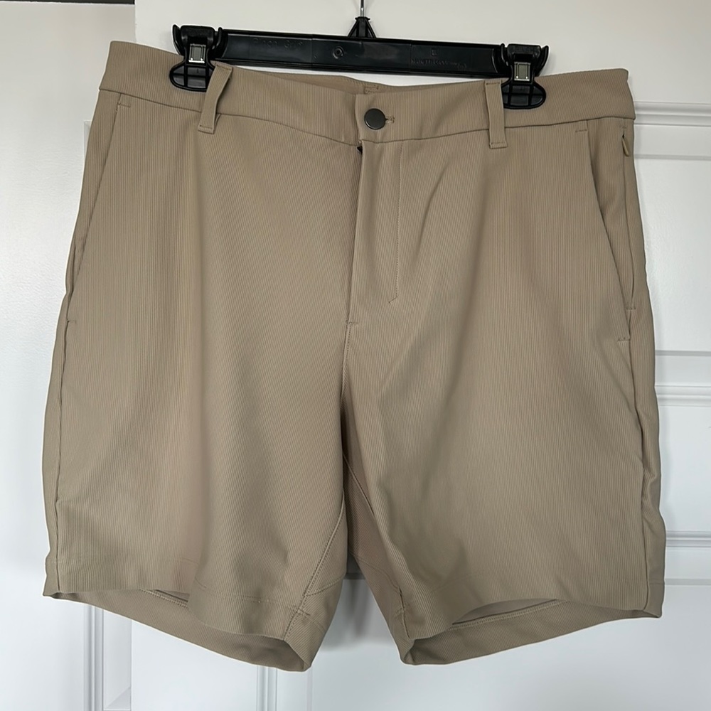 Men Lululemon Commission Short Classic 7”